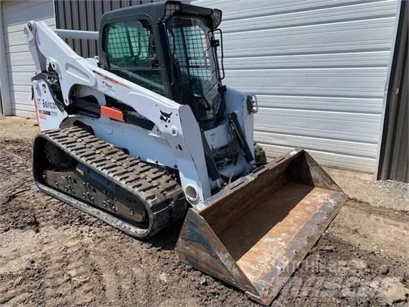 Bobcat T870 Lietoti riteņu kompaktiekrāvēji