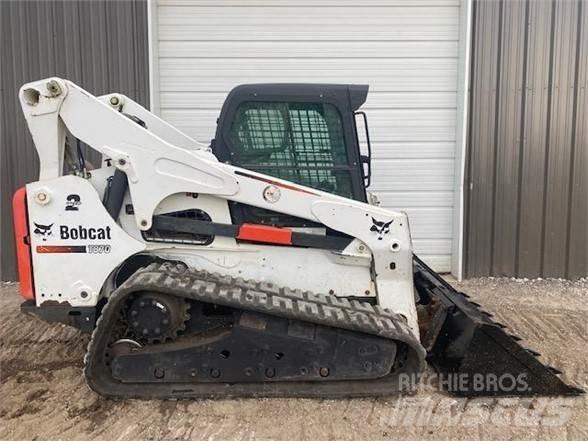 Bobcat T870 Lietoti riteņu kompaktiekrāvēji