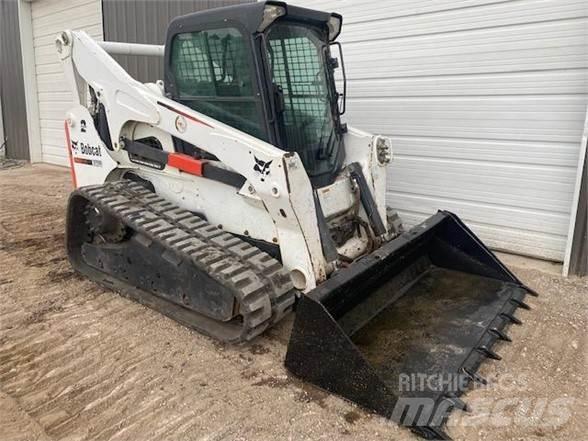 Bobcat T870 Lietoti riteņu kompaktiekrāvēji