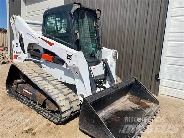 Bobcat T870 Lietoti riteņu kompaktiekrāvēji