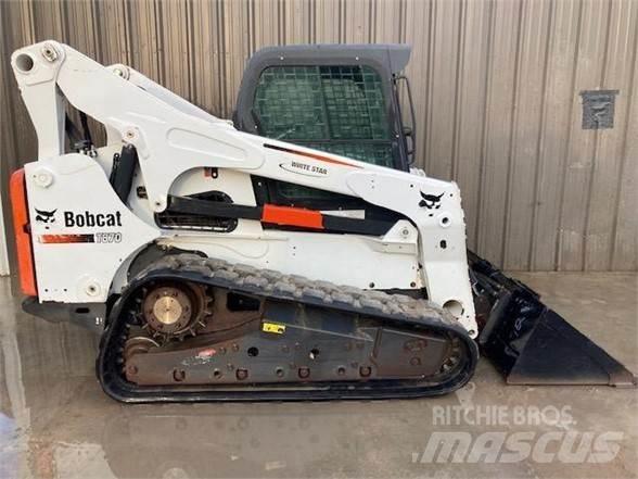 Bobcat T870 Lietoti riteņu kompaktiekrāvēji