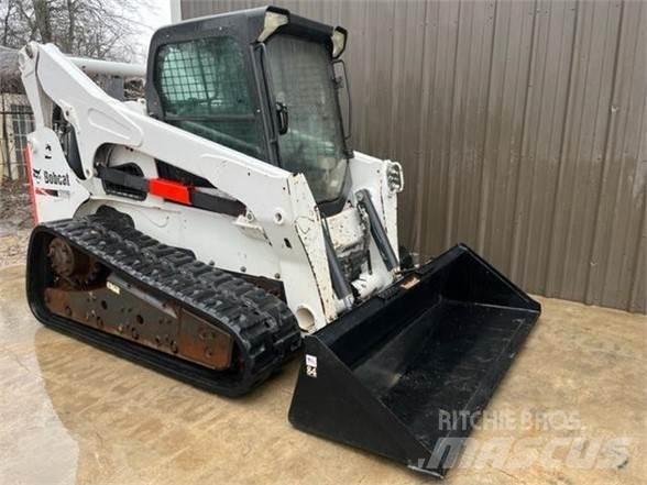 Bobcat T870 Lietoti riteņu kompaktiekrāvēji