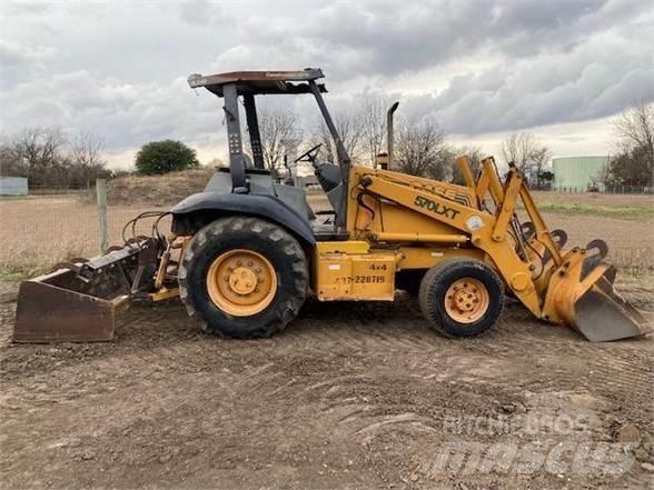 CASE 570L XT Iekrāvēji uz riteņiem