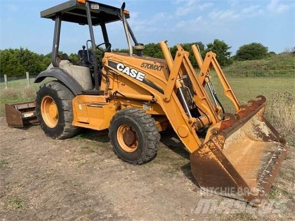 CASE 570M XT Iekrāvēji uz riteņiem