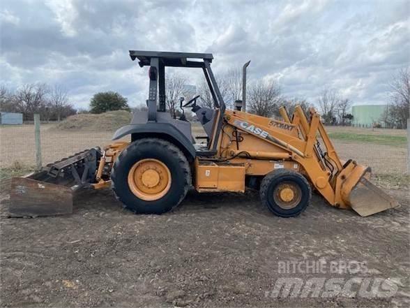 CASE 570M XT Iekrāvēji uz riteņiem
