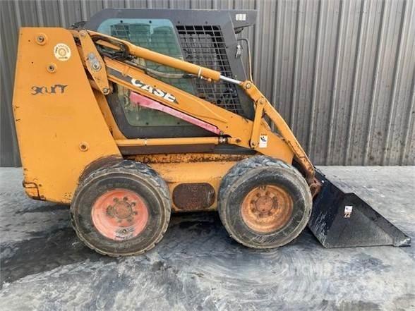 CASE 90XT Lietoti riteņu kompaktiekrāvēji