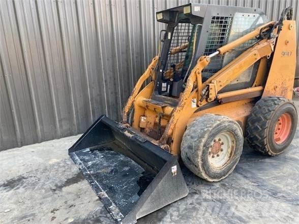 CASE 90XT Lietoti riteņu kompaktiekrāvēji