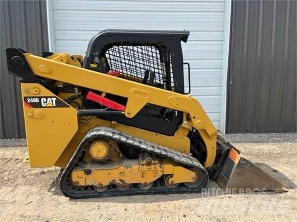 CAT 249D Lietoti riteņu kompaktiekrāvēji