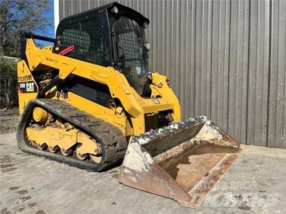 CAT 259D Lietoti riteņu kompaktiekrāvēji