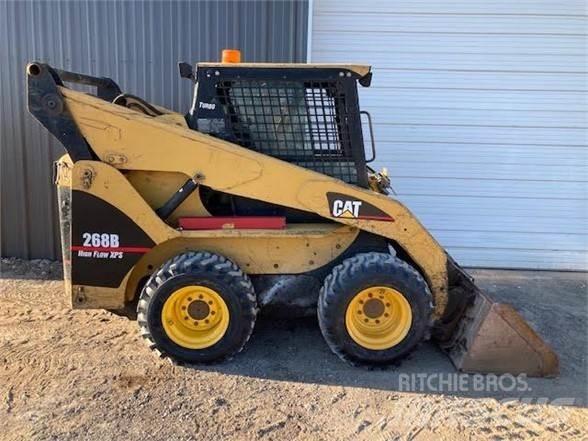 CAT 268B Lietoti riteņu kompaktiekrāvēji