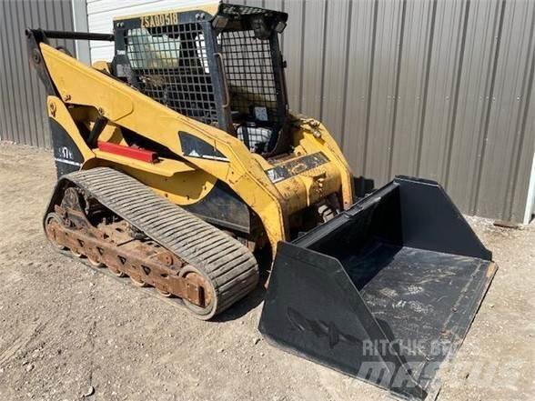 CAT 287B Lietoti riteņu kompaktiekrāvēji