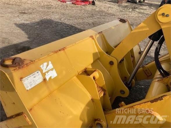 CAT 420F2 Ekskavatori-iekrāvēji