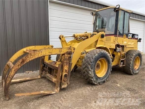 CAT 924F Iekrāvēji uz riteņiem