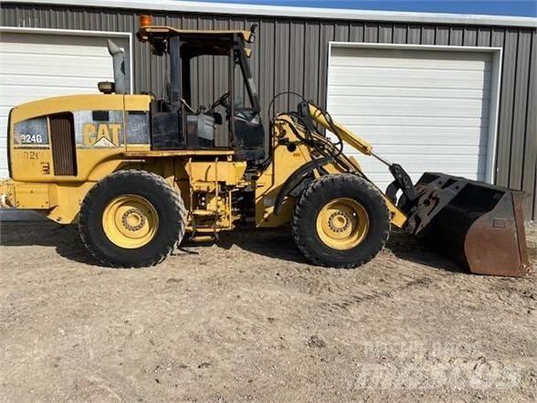 CAT 924G Iekrāvēji uz riteņiem