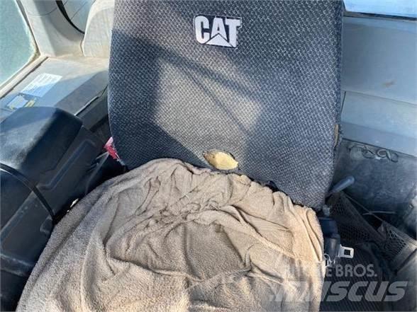 CAT 924K Iekrāvēji uz riteņiem