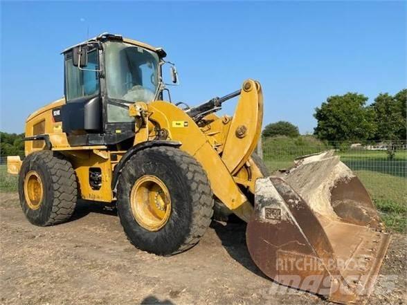 CAT 924K Iekrāvēji uz riteņiem