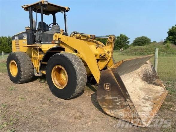 CAT 928G Iekrāvēji uz riteņiem