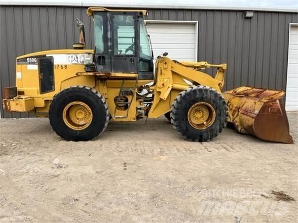 CAT 938G Iekrāvēji uz riteņiem