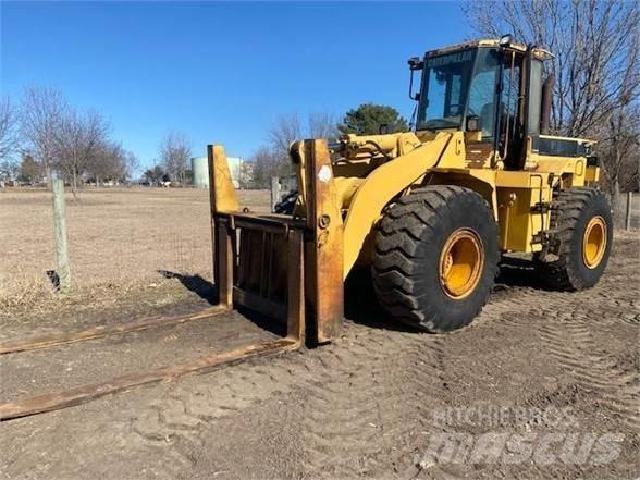 CAT 950F Iekrāvēji uz riteņiem