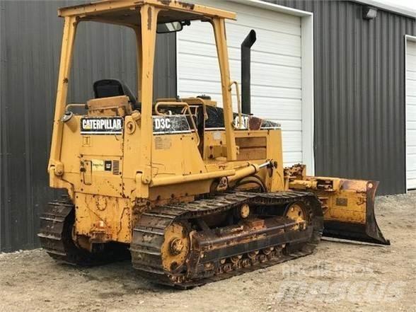 CAT D3C Kāpurķēžu buldozeri