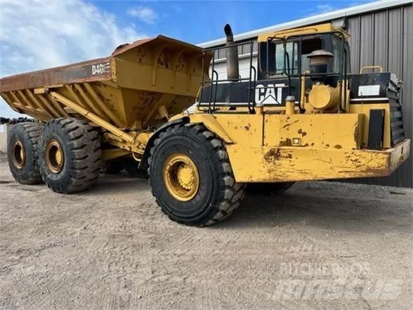 CAT D400E Artikulētie pašizgāzēji