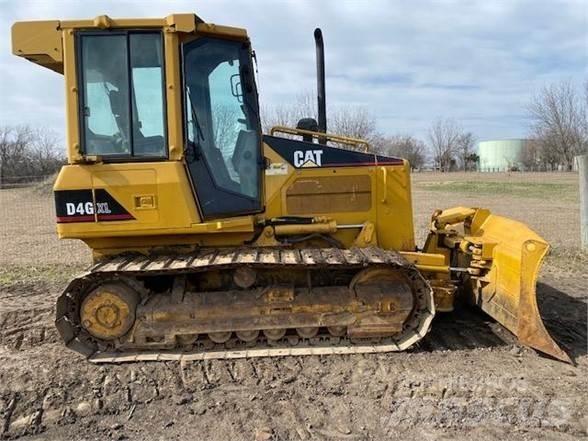 CAT D4G XL Kāpurķēžu buldozeri