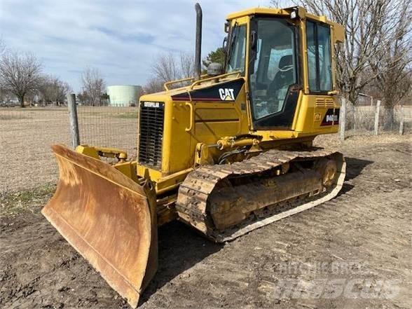 CAT D4G XL Kāpurķēžu buldozeri