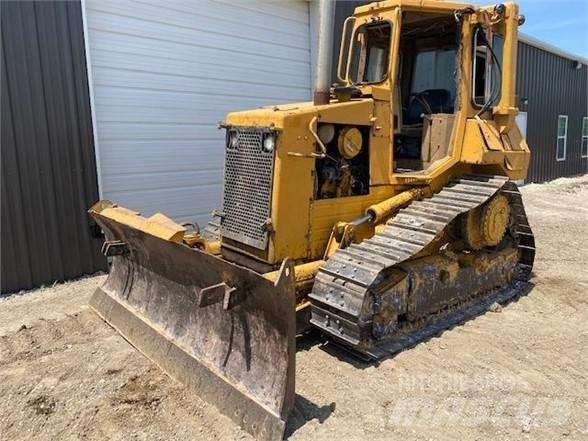 CAT D4H Kāpurķēžu buldozeri