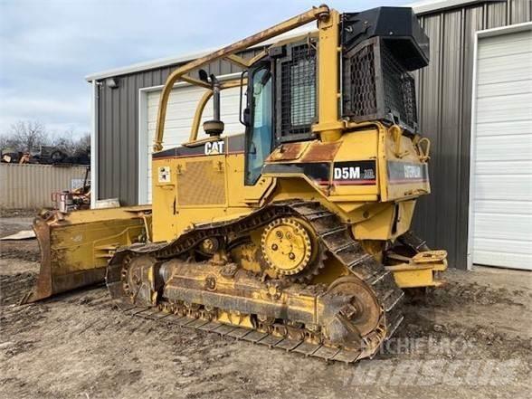 CAT D5M XL Kāpurķēžu buldozeri