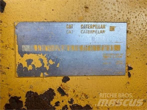 CAT D5N Kāpurķēžu buldozeri