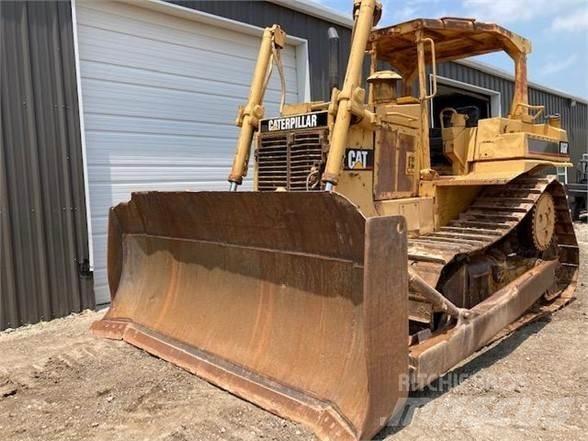 CAT D6H Kāpurķēžu buldozeri