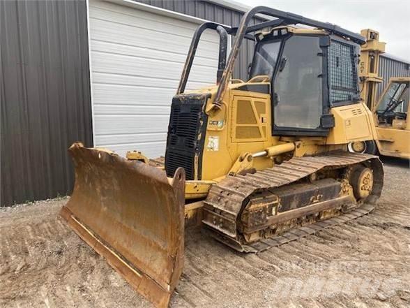 CAT D6K Kāpurķēžu buldozeri