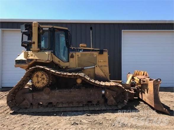CAT D6M LGP Kāpurķēžu buldozeri