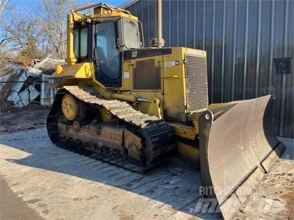 CAT D6M XL Kāpurķēžu buldozeri