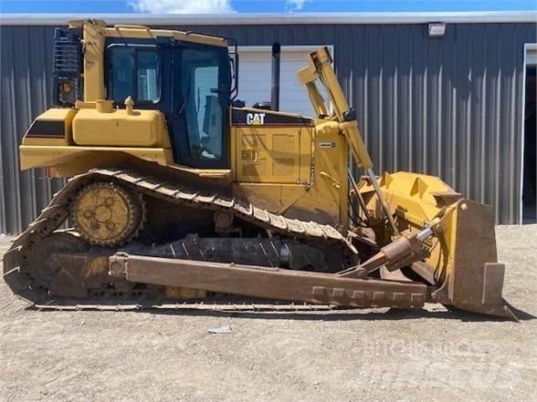 CAT D6R Kāpurķēžu buldozeri