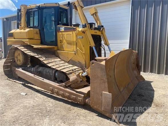CAT D6R Kāpurķēžu buldozeri