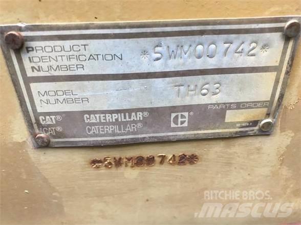 CAT TH63 Teleskopiskie manipulatori