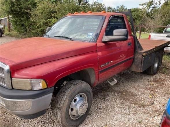 Dodge 3500SLT Platformas/izkraušana no sāniem