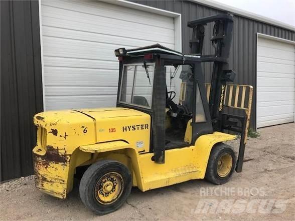 Hyster H135XL Tehnika ar dīzeļa dzinēju