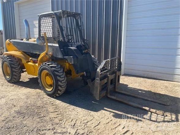 JCB 520 Teleskopiskie manipulatori