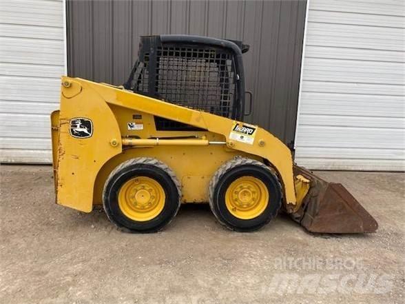 John Deere 315 Lietoti riteņu kompaktiekrāvēji