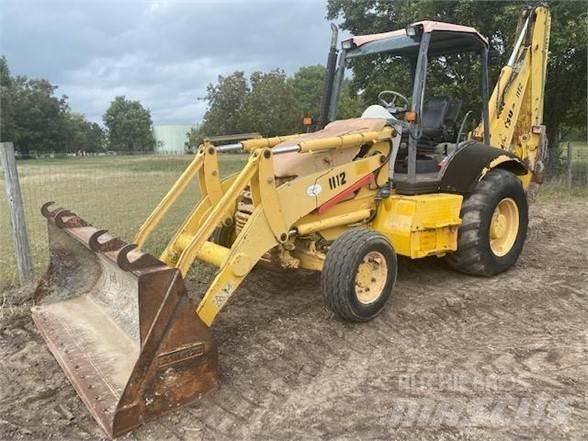 Komatsu WB140 Ekskavatori-iekrāvēji
