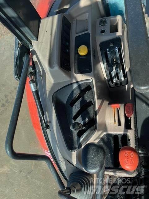 Kubota M6060D Traktori