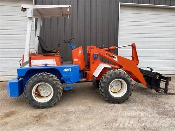 Kubota R510 Iekrāvēji uz riteņiem