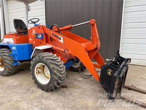 Kubota R510 Iekrāvēji uz riteņiem