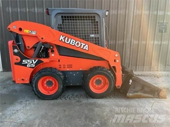 Kubota SSV65 Lietoti riteņu kompaktiekrāvēji
