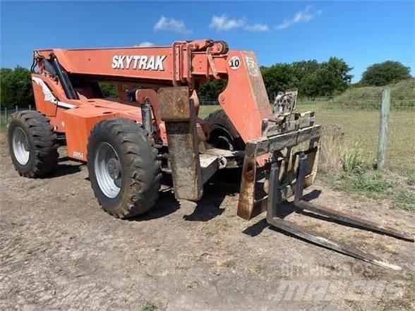 SkyTrak 10054 Teleskopiskie manipulatori