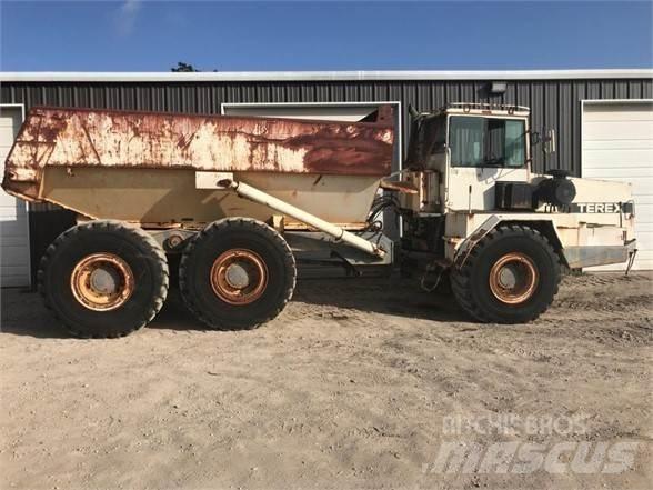 Terex TA27 Artikulētie pašizgāzēji