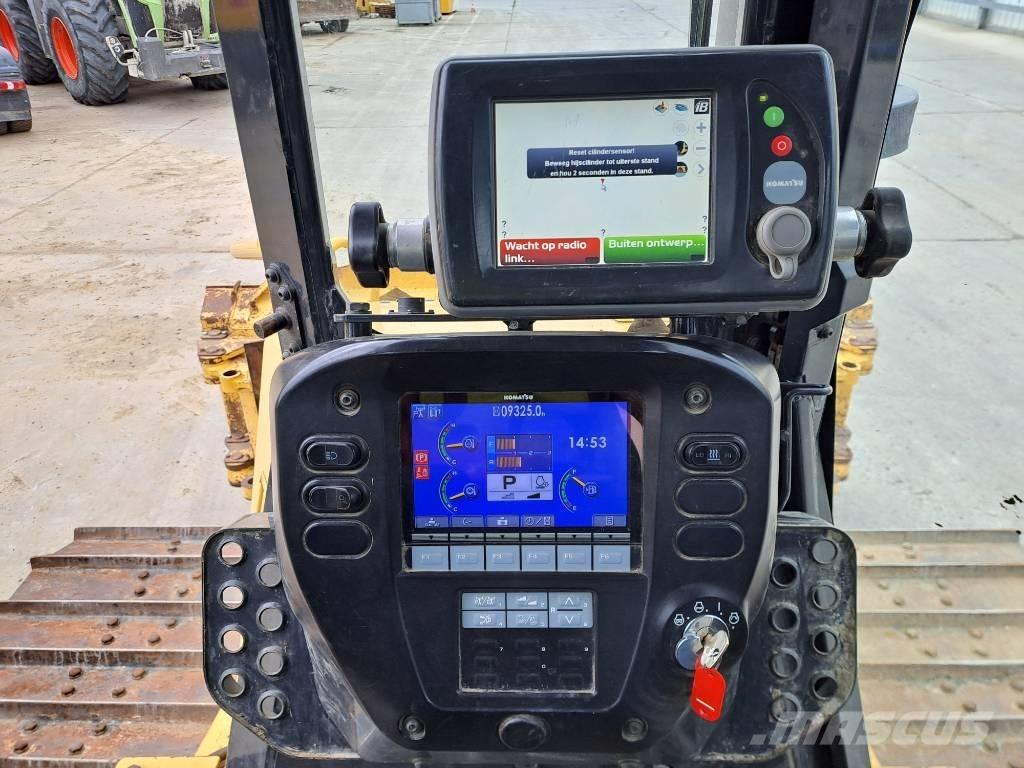 Komatsu D 61 PXI-23 Kāpurķēžu buldozeri