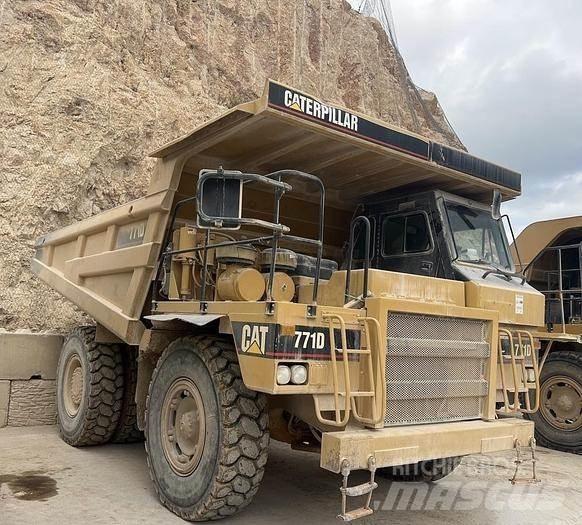 CAT 771D Mini pašizgāzēji